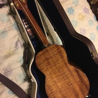 弦楽器ビルダー製作テナーウクレレ☆ピックアップ装備☆ハードケース付