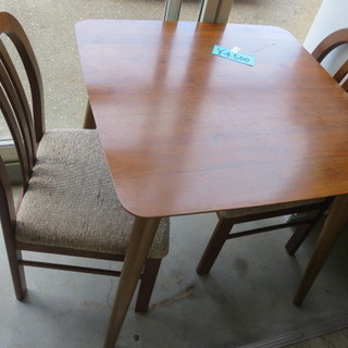 食卓テーブル　2人用　椅子付き