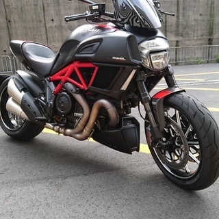 Ducati   Diavel カーボン（2015）