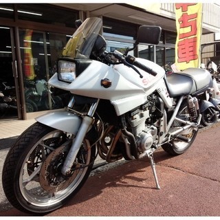 スズキ  GSX400Sカタナ 水冷4サイクル4気筒エンジン ヨシムラサイクロンマフラー ☆彡