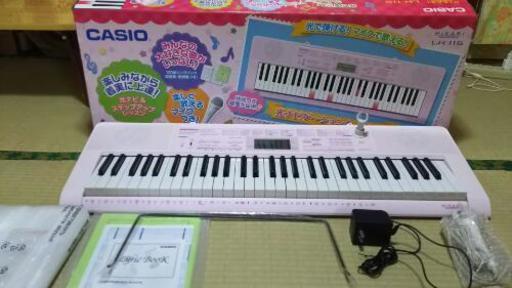 カシオ　LK-115　光ナビゲーションキーボード（光で弾ける!マイクで歌える！）