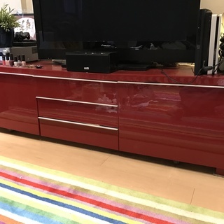 IKEA 真っ赤なテレビボード差し上げます！