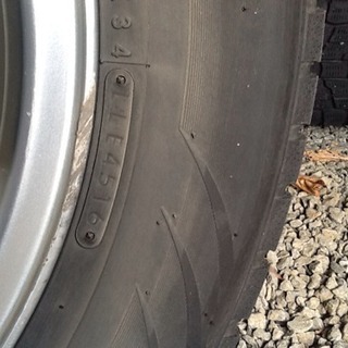 ハイエース100系ワゴン スタッドレスタイヤ