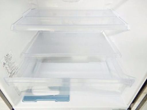 2012年式MITSUBISHI335リットルコンパクトノンフロン冷凍冷蔵庫です 取り扱い説明書付き 配達無料です