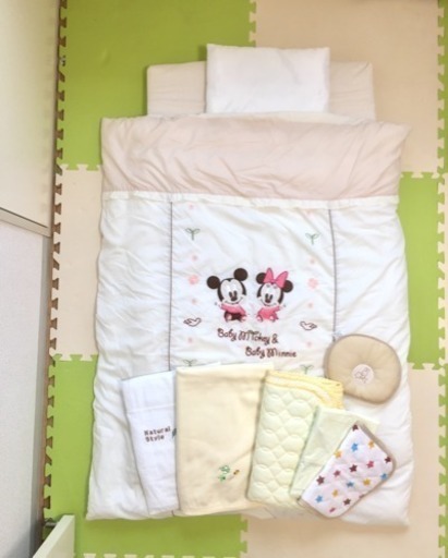 ✨お値引き・美品ディズニーベビーミッキーミニー布団セット プレゼント付き✨