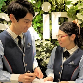 新横浜駅から徒歩1分 最大時給1750円 遅番出勤で効率よく働く ｓｋｉｐスロットクラブ新横浜店 Skip採用担当 新横浜 のパチンコの無料求人広告 アルバイト バイト募集情報 ジモティー