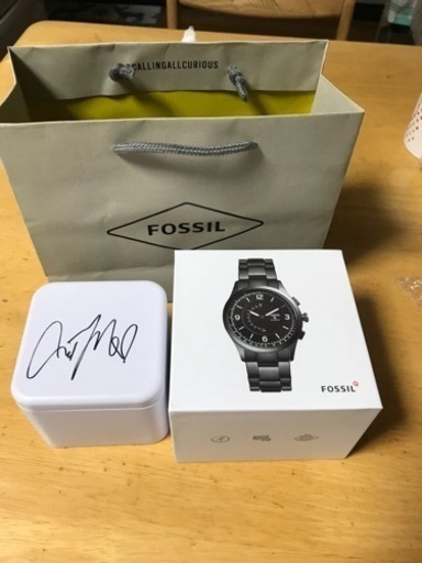 fossil オースティン直筆サインパッケージ入り スマートウォッチ 腕時計