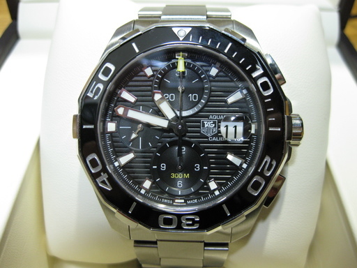 2017年正規店購入　タグホイヤー　TAG HEUER　アクアレーサー　CAY211A　キャリバー16　付属品完備　エドワードクラブ登録OK　自動巻き