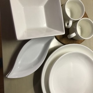 2組セットの白い食器１０点