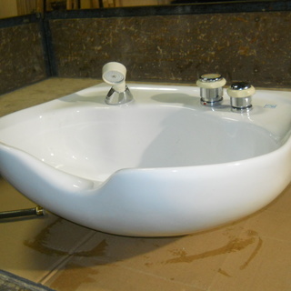 理容シャンプー洗面陶器器具