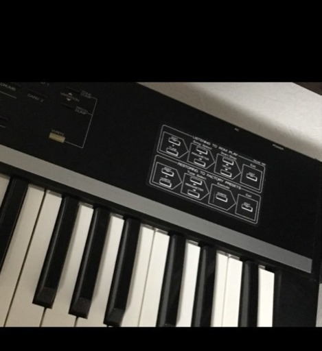 値下げしました！Roland Rhodes model 760