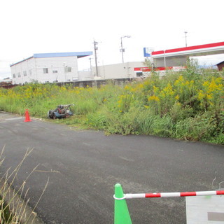 福岡便利屋会社所有の空き地の草刈り