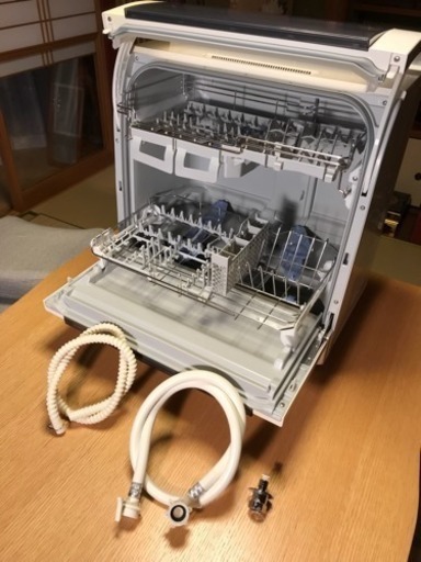 Panasonic 食器洗浄乾燥機 NP-TR5 食洗機 - www.coronelezequiel.rn.gov.br