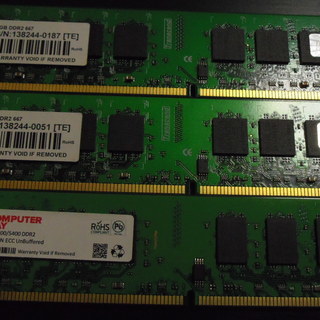 DDR2　1GB2枚　2GB1枚