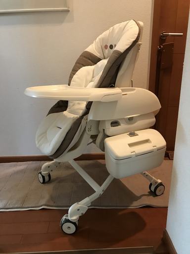 Combi子供用チェア　ネムリラAuto Swingエッグショック（美品）