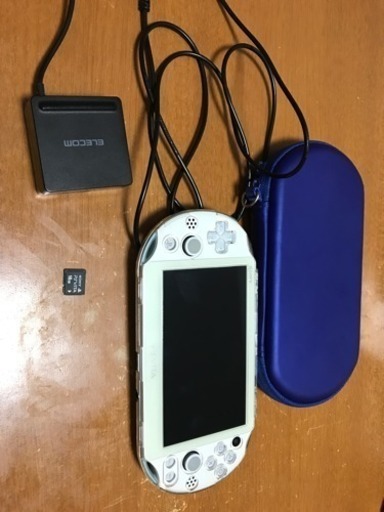 psvita2000 売ります(16gbメモリーカード付