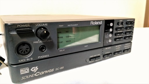 Roland SC-88 MIDI音源 (注 88Pro ではありません)