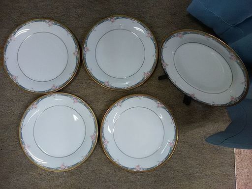 Noritake 4017 Kingsbridge ノリタケ 皿 直径26 5cm We横須賀中央店 横須賀中央の食器 プレート の中古あげます 譲ります ジモティーで不用品の処分 Noritake 4017 Kingsbridge ノリタケ 皿 直径26 5cm We横須賀中央店 横須賀中央の食器 プレート の中古あげます 譲ります ジモティーで不用品の処分