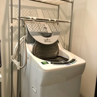 洗濯機用のステンレス伸縮棚