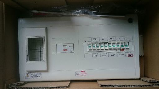 パナソニック 住宅用分電盤 露出形 BQWB35102　中古美品