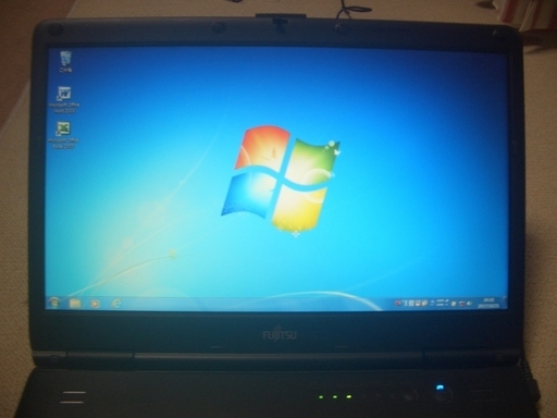 Windows7 　ノートパソコン　富士通　FMV -A8290　すぐに使用できます