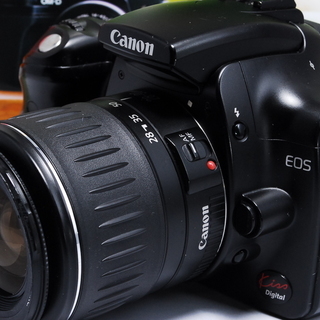 Canon kiss Digital　レンズキット　コンパクトボディ　キャノン