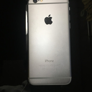 APPLE iPhone 6 スペースグレイ　傷ありで安く