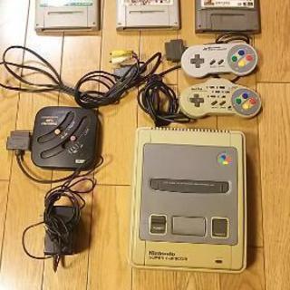 ジャンク品。スーパーファミコン コントローラーとゲーム各種 