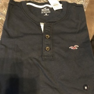 Hollister のティシャツ2枚