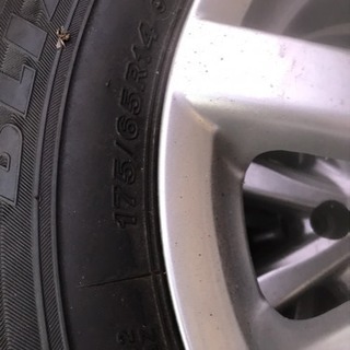 スタットレスタイヤ ブリヂストン