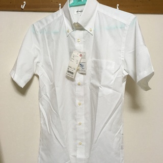 ユニクロ　ドライノンアイロンドビーシャツ（半袖）　白　男性Ｓサイズ