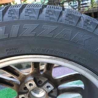 美品中古 BMW用 スタッドレスタイヤ バリ山4本