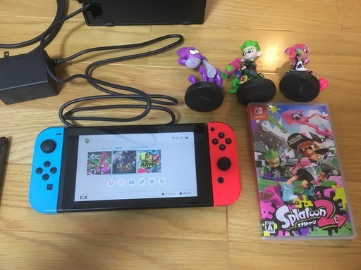 ニンテンドースイッチ本体　ネオンブルーレッド　スプラトゥーン付き 値引き交渉可