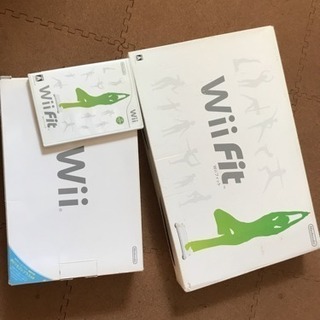 Wii本体、Wiifit、Wii fitのソフトのセット
