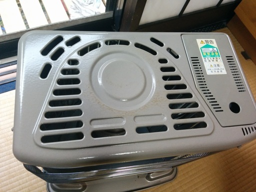 石油ストーブ　イワタニ　KH-244D 石油ストーブ イワタニ KH-244D Iwatani 石油ストーブ KH-244D