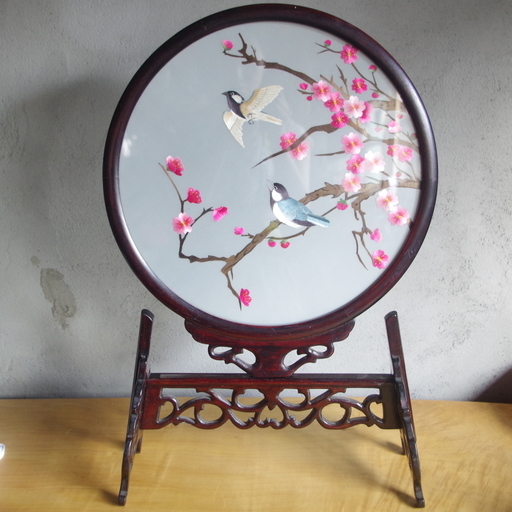 中国アンティーク蘇州刺繍の丸ガラス飾り