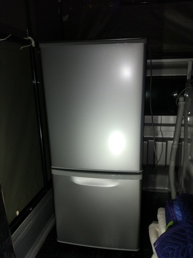 Panasonic パナソニック 2011年製 冷蔵庫 NR-B143W-S
