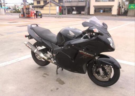 cbr1100xx　98年式　キャブ車　車検30年３月まで