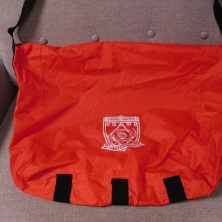 ◆成約済【未使用品】浦和レッズ （雨天観戦用）スプラッシュバッグ（赤）