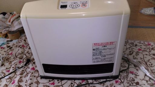 ガスファンヒーター