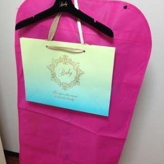 radyフードコートM