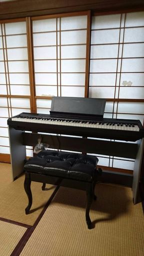 YAMAHA  ピアノ ペダル付き