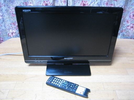 シャープ19型液晶テレビ　アクオス2011年　中古