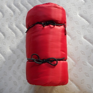 3D058　●　スリーピングバッグ　封筒型　キャンプ　アウトドア　新品