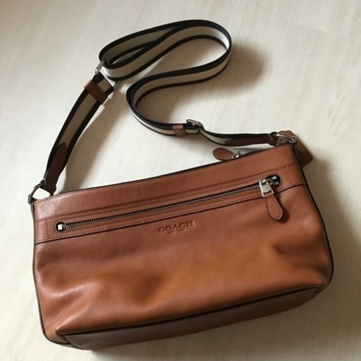 新品未使用♪coach メンズ斜めがけショルダーバッグ☆キャメル