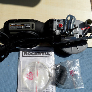 小型で最先端の電動丸ノコーアメリカ製