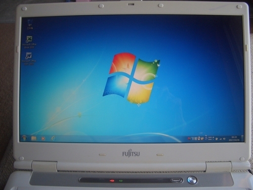 富士通　ノートパソコン　FMV BIBLO NF/C50　すぐに使用できます