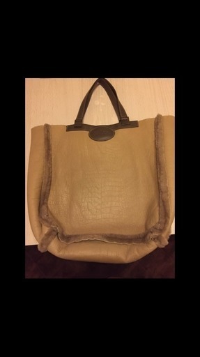 ロンシャン(Longchamp)の高級リバーシブルムートンバッグ