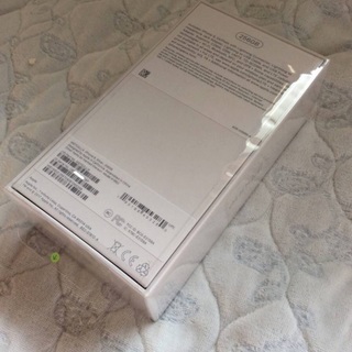 未開封 iPhone8 256GB Silver SIMフリー USA版
