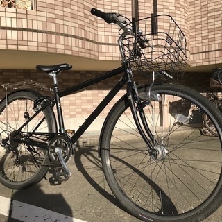 かなりきれいです。新車並です。ミヤタ　　SJクロス　27インチ　７段変速クロスバイク　マットブラック　　前かご大、カギ、オートライトつき　鹿児島市